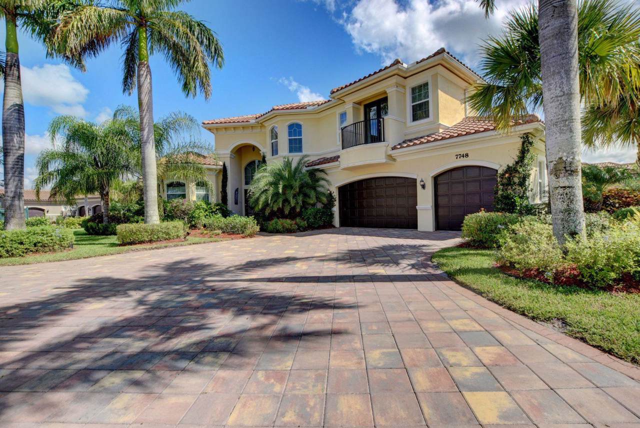 7748 Maywood Crest Drive - Photo 1
