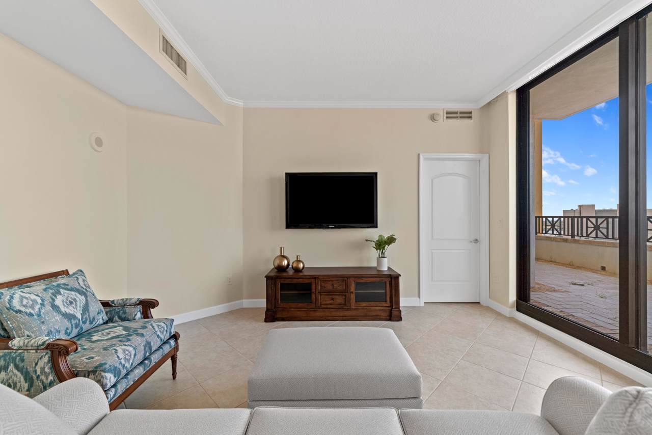 801 Olive Avenue - Photo 1