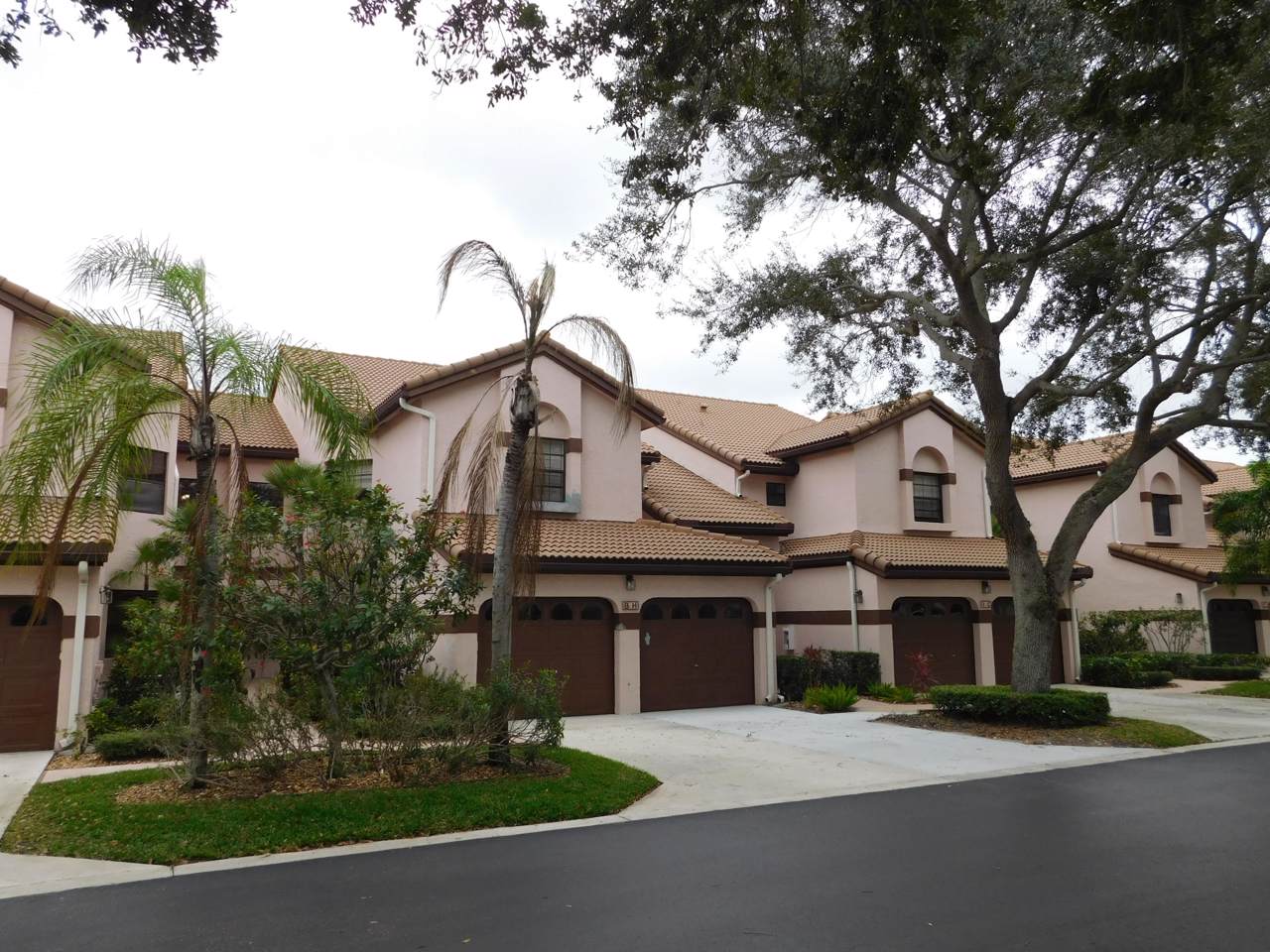 5419 Firenze Drive - Photo 1
