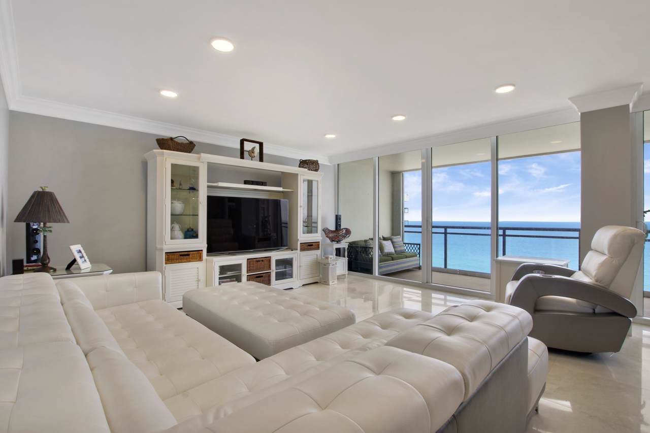 2000 Ocean Boulevard - Photo 1