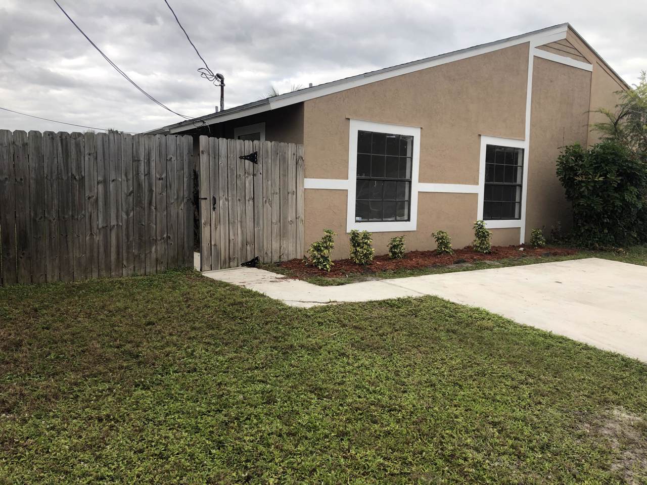 5128 Primrose Way - Photo 1