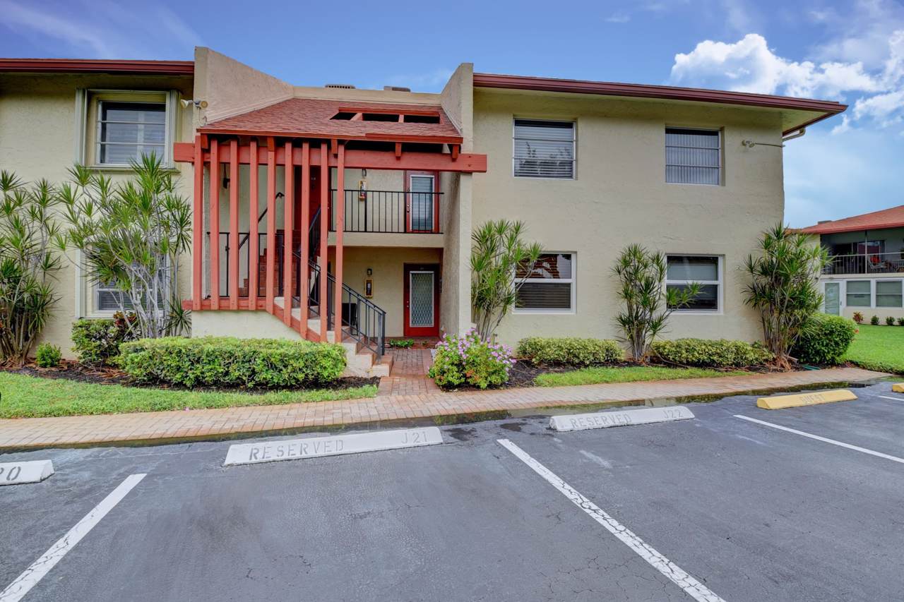 6525 Oriole Boulevard - Photo 1