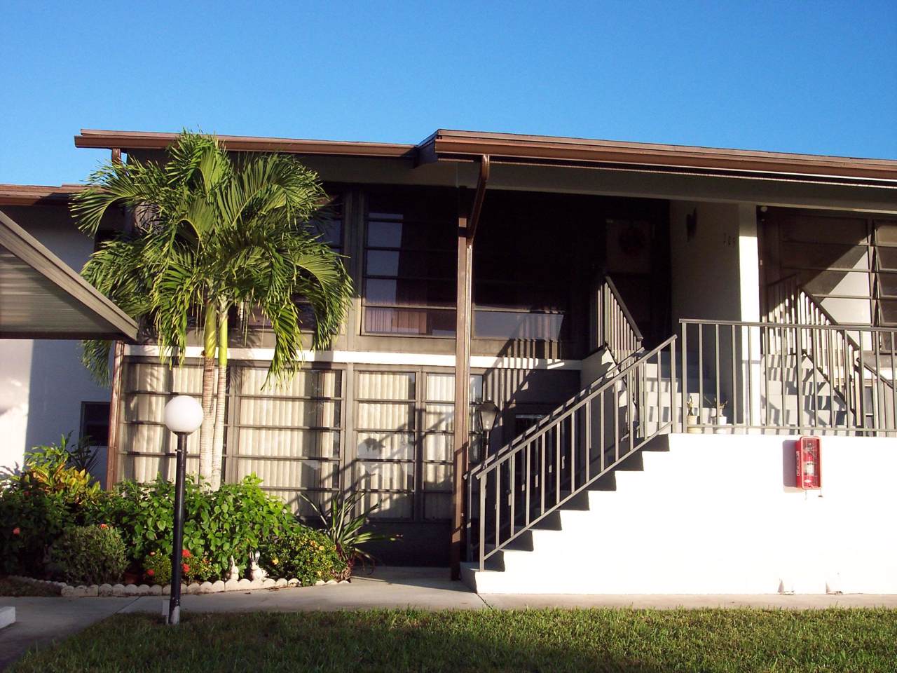 6531 Federal Highway - Photo 1