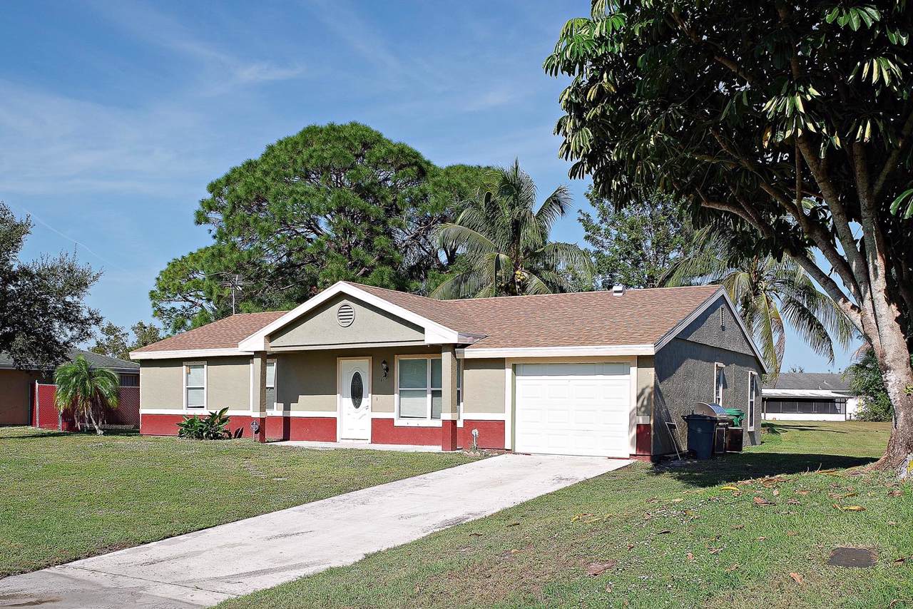 418 Kentwood Road - Photo 1