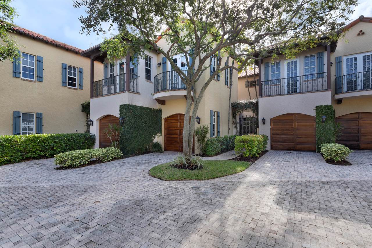 1026 Coralina Lane - Photo 1