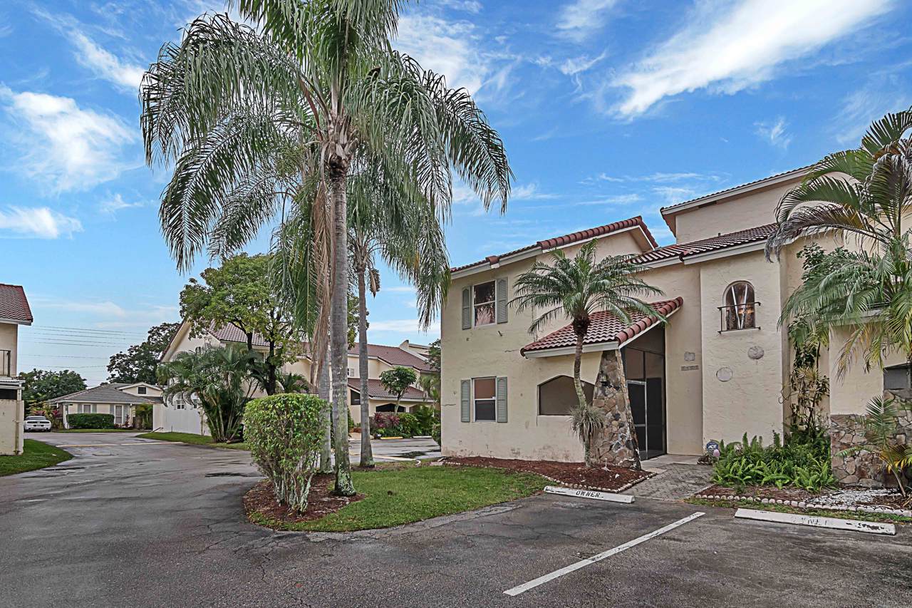 7427 Chablis Court - Photo 1