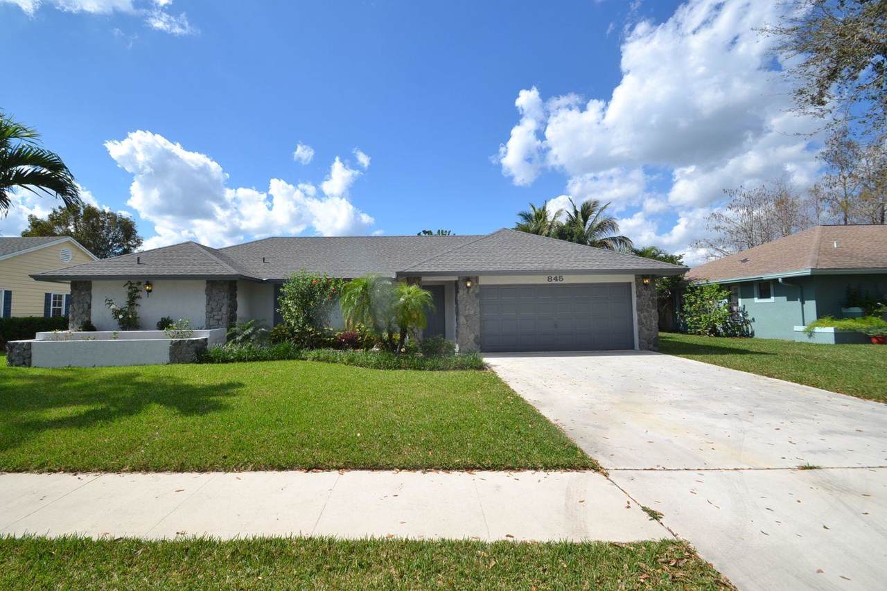 845 Daffodil Drive - Photo 1