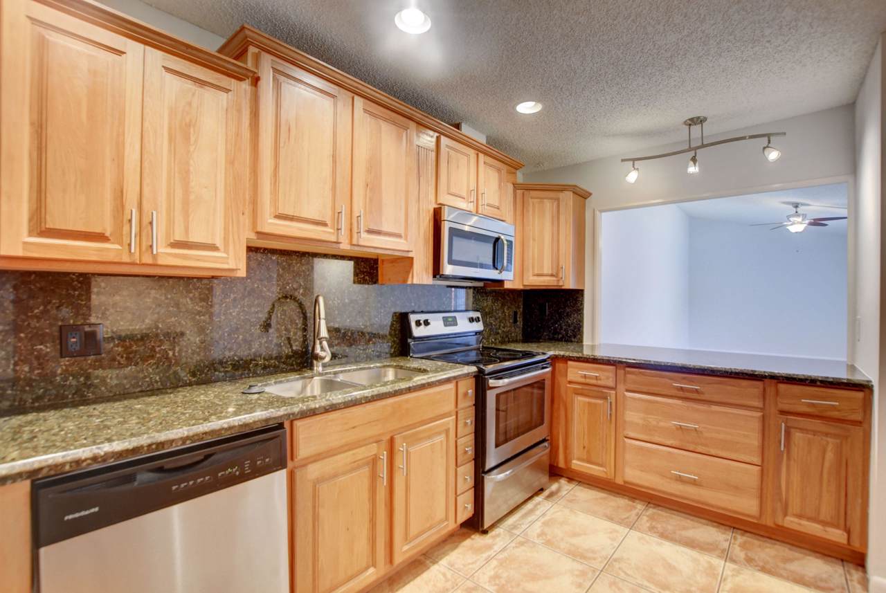 4718 Holly Lake Drive - Photo 1