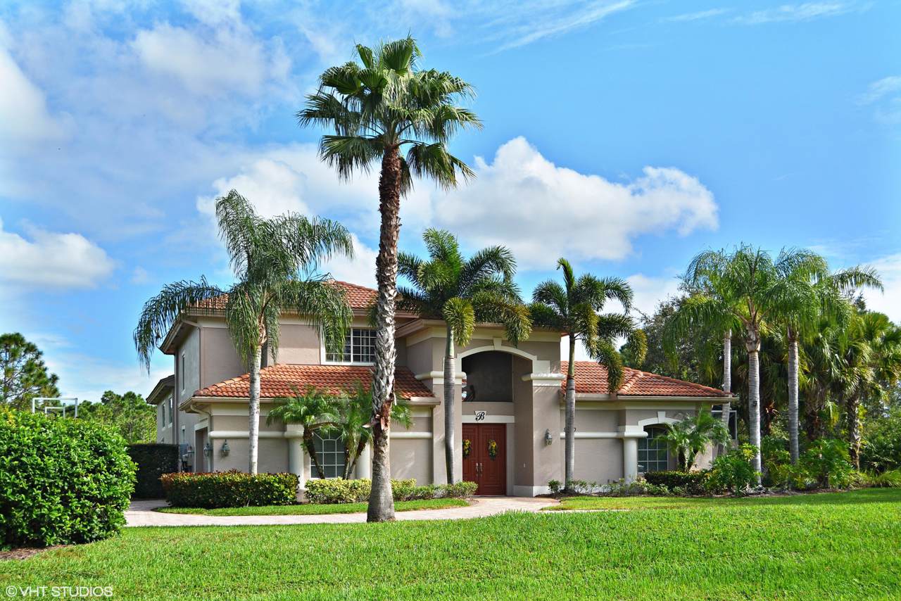 9600 Enclave - Photo 1