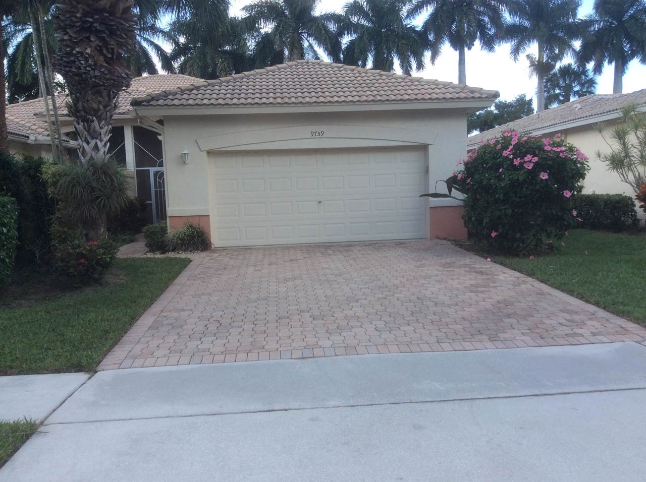 9759 Crescent View Drive - Photo 1