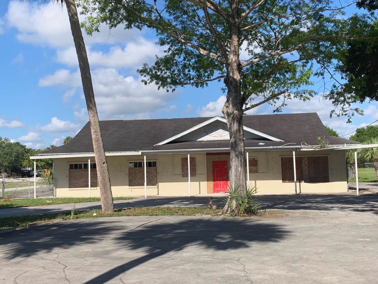 603 33rd Street - Photo 1
