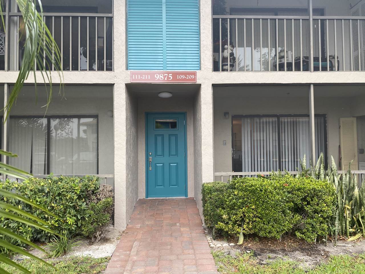 9875 Pineapple Tree Drive - Photo 1