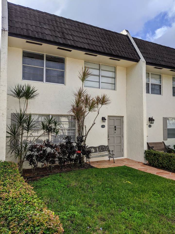 9050 28 Street - Photo 1