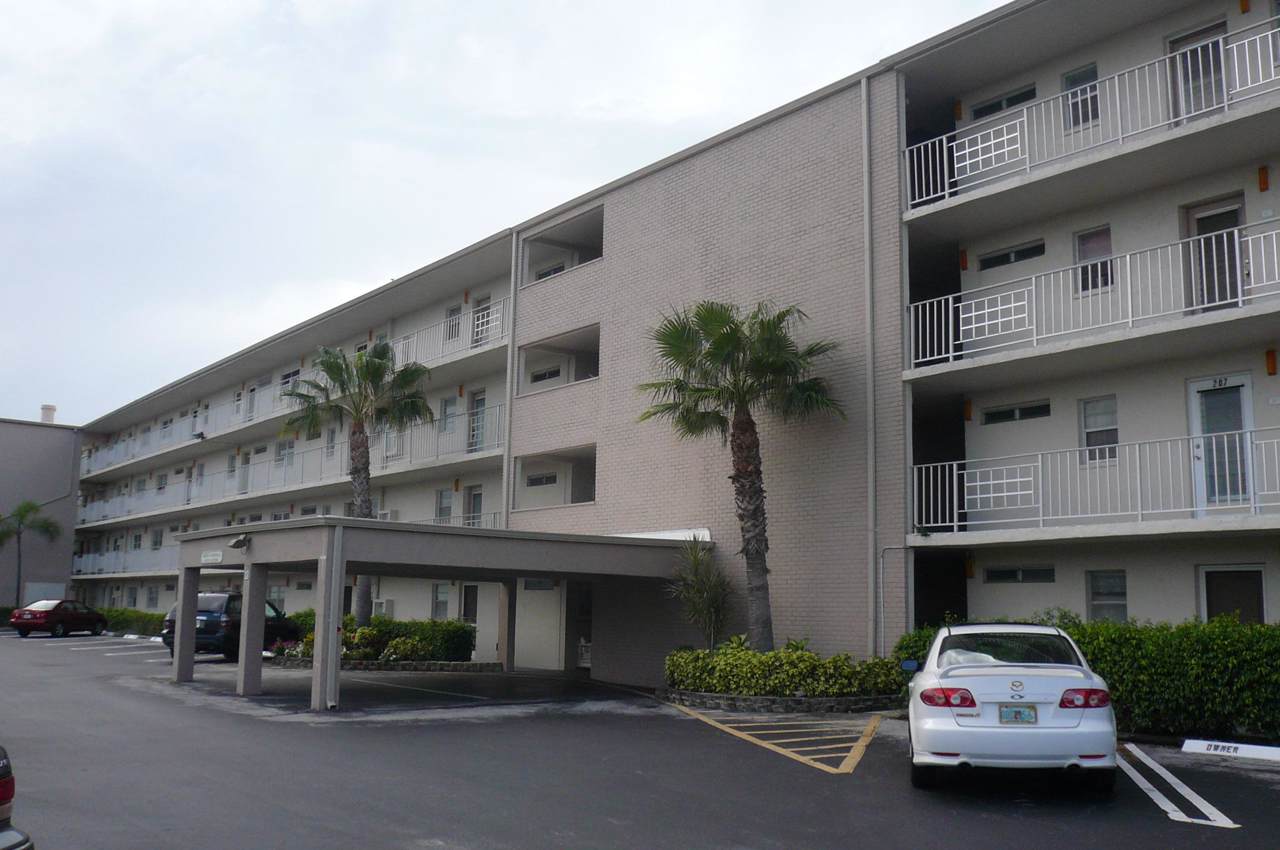 2601 3rd Court - Photo 1