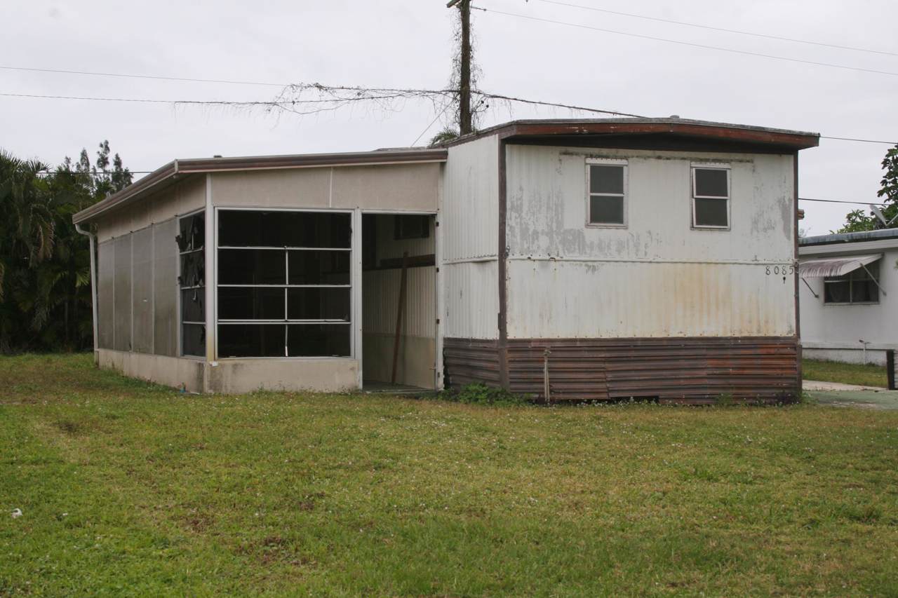 8085 Wren Avenue - Photo 1