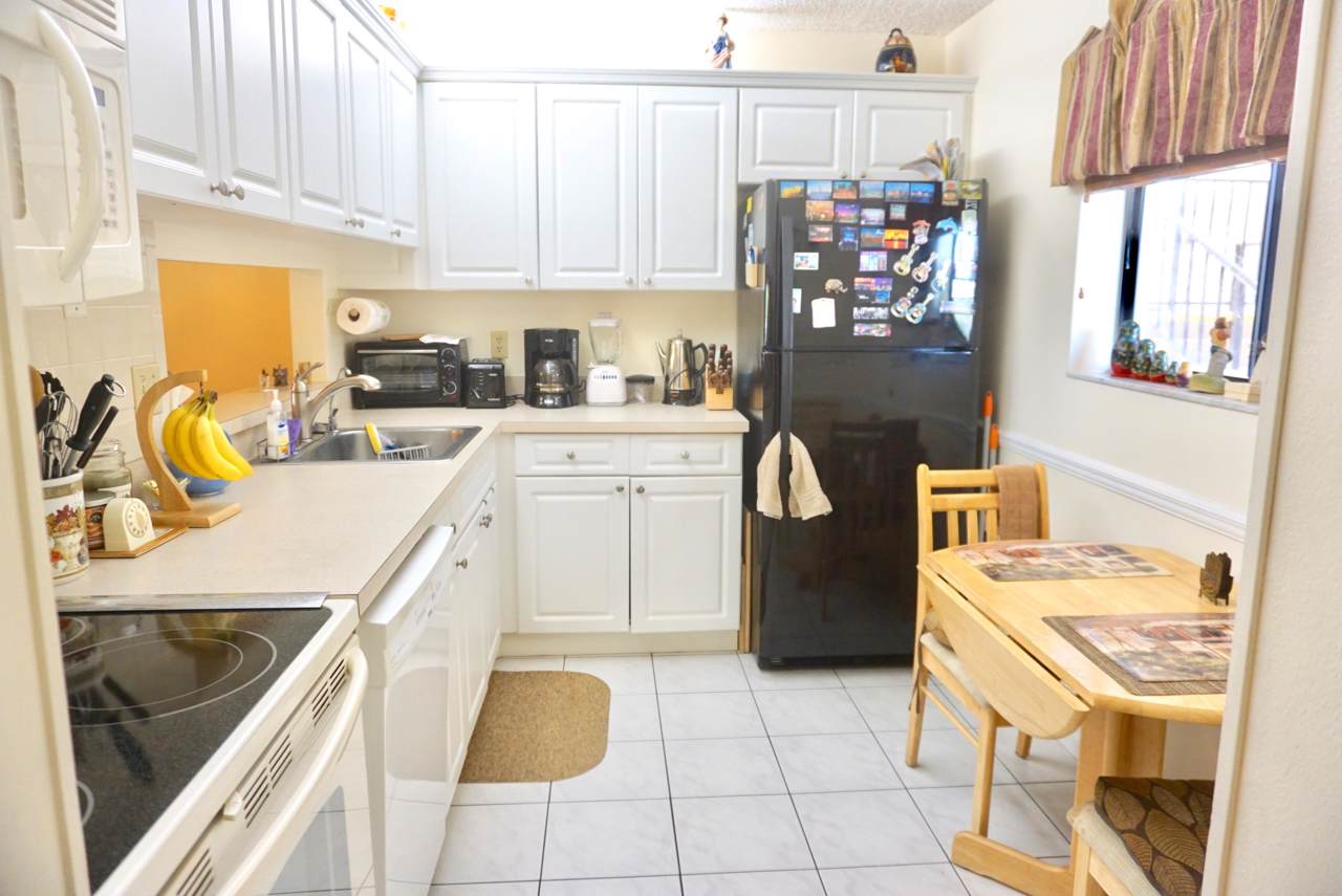 5370 Las Verdes Circle - Photo 1