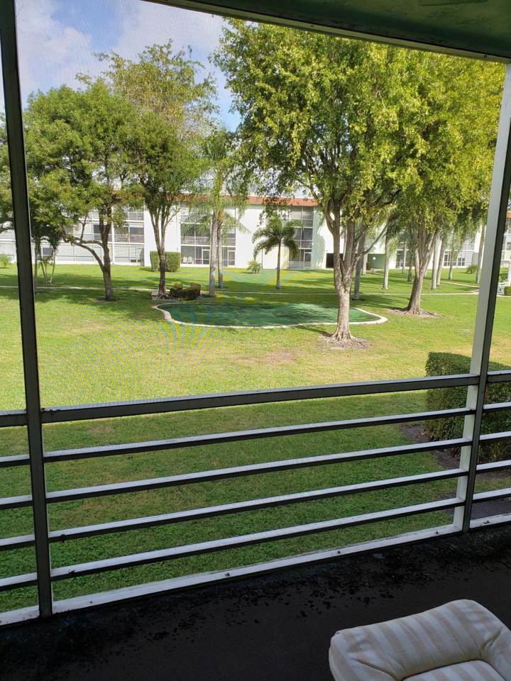 3100 Springdale Boulevard - Photo 1