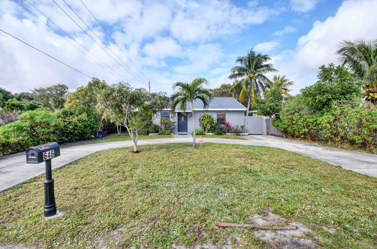646 7th Avenue - Photo 1