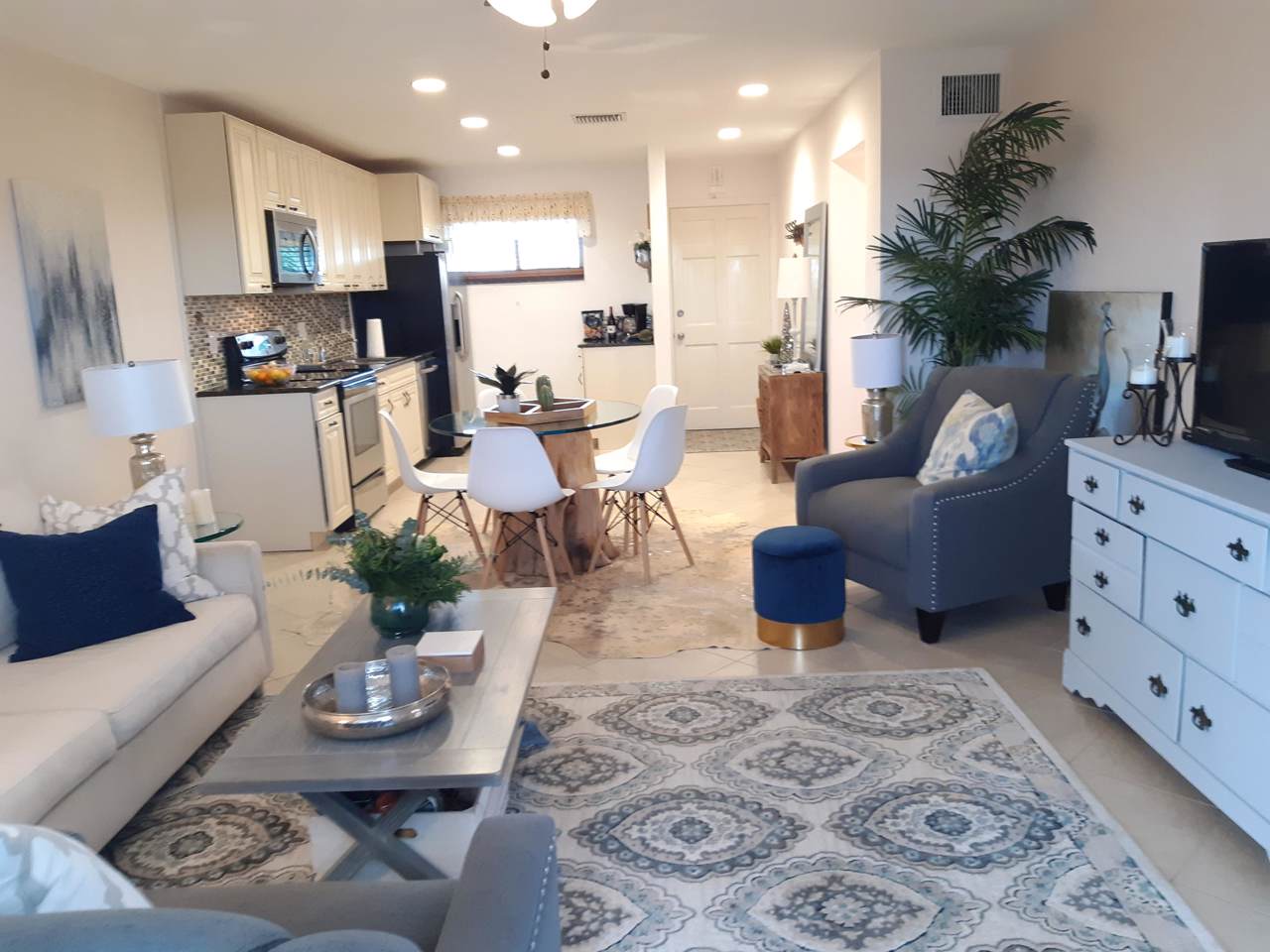 2724 Garden Drive - Photo 1