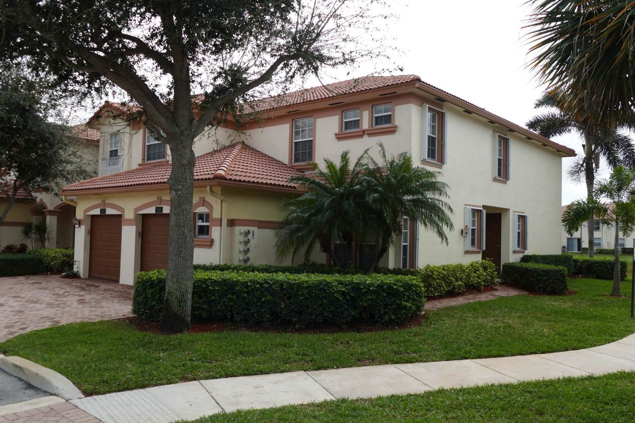 16186 Poppy Seed Circle - Photo 1