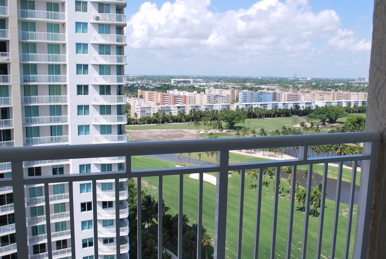 1755 Hallandale Beach Boulevard - Photo 1