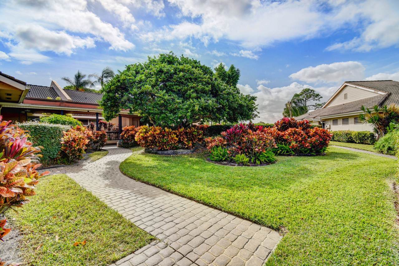 6982 Fountains Circle - Photo 1