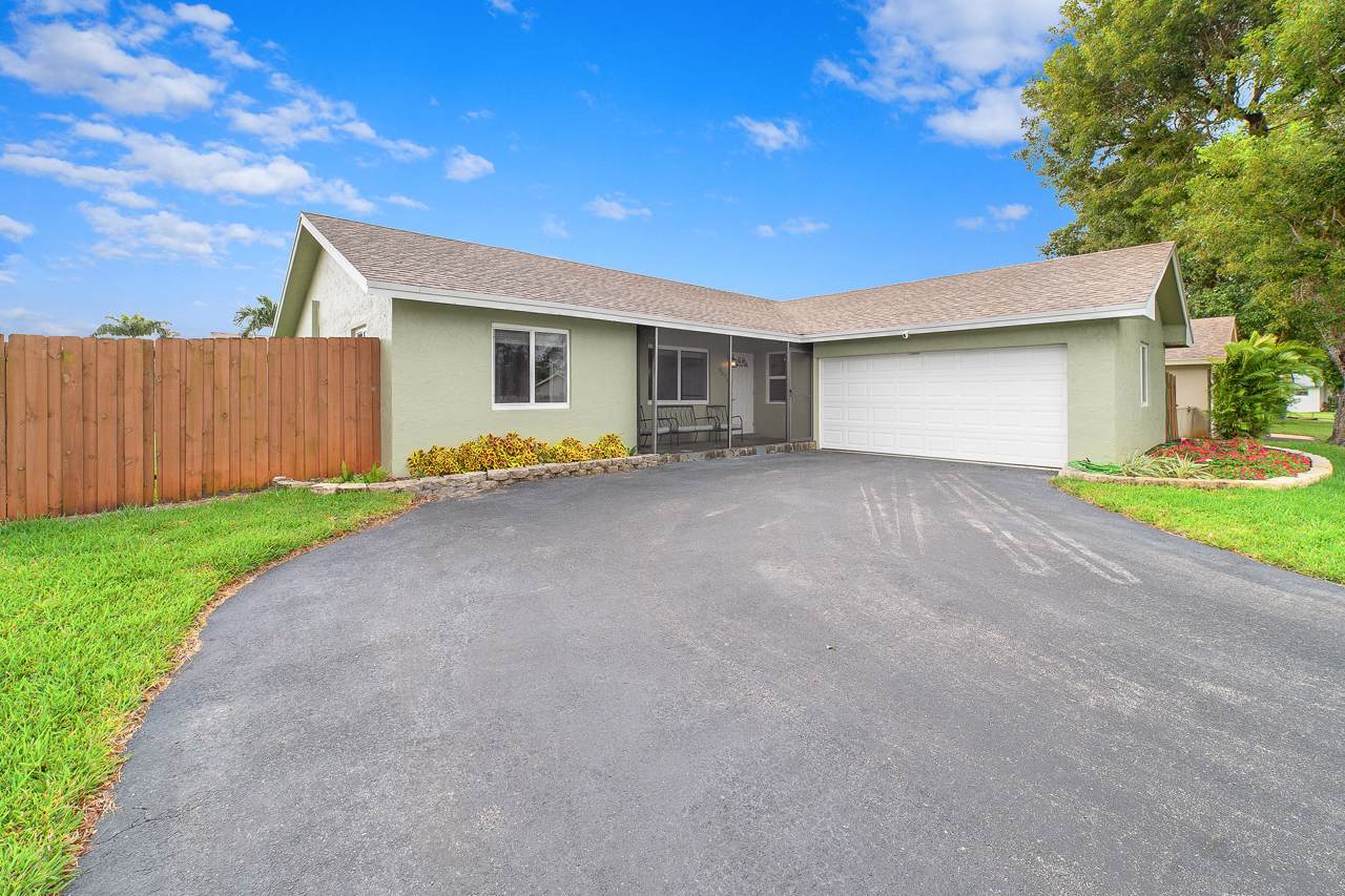 9570 Ohio Place - Photo 1