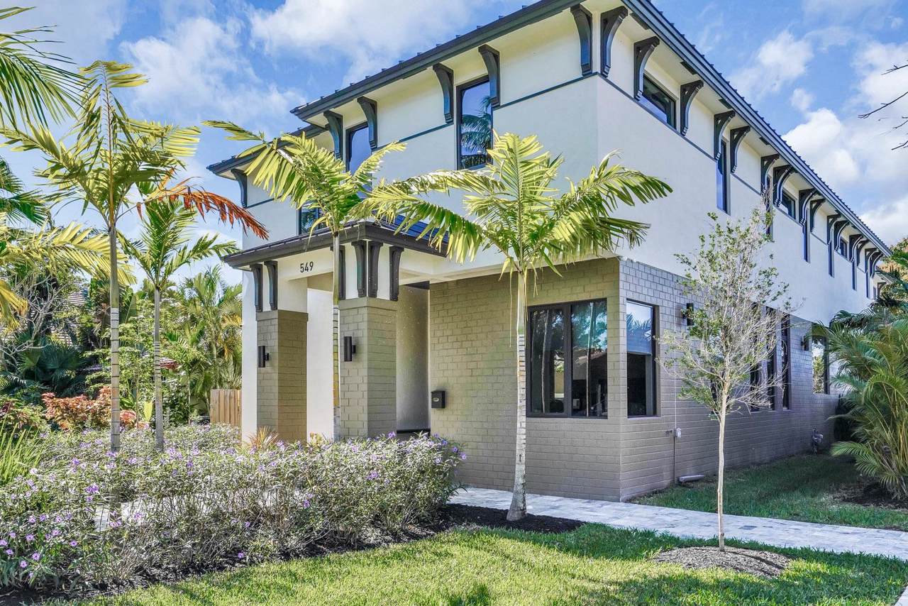 549 10th Avenue - Photo 1