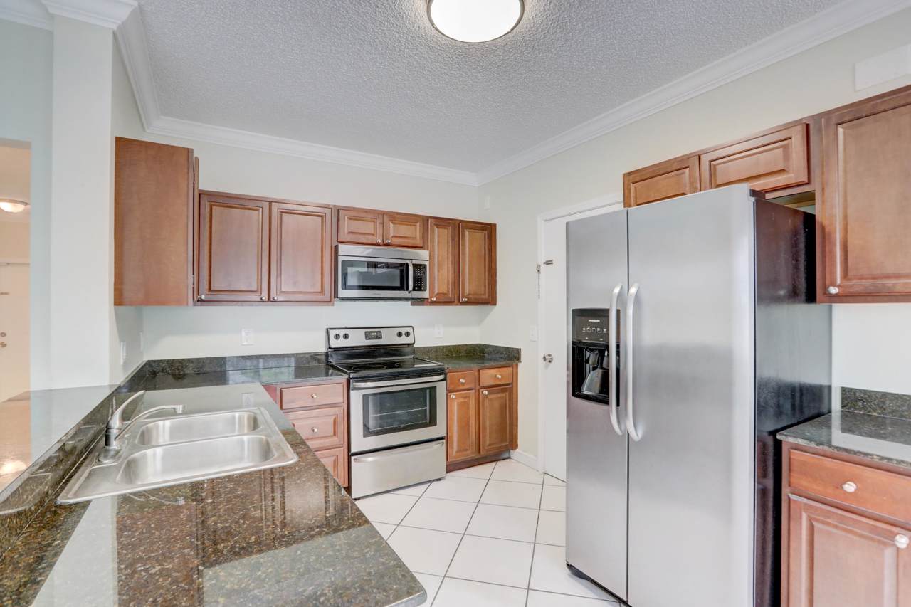 6007 Lombard Court - Photo 1