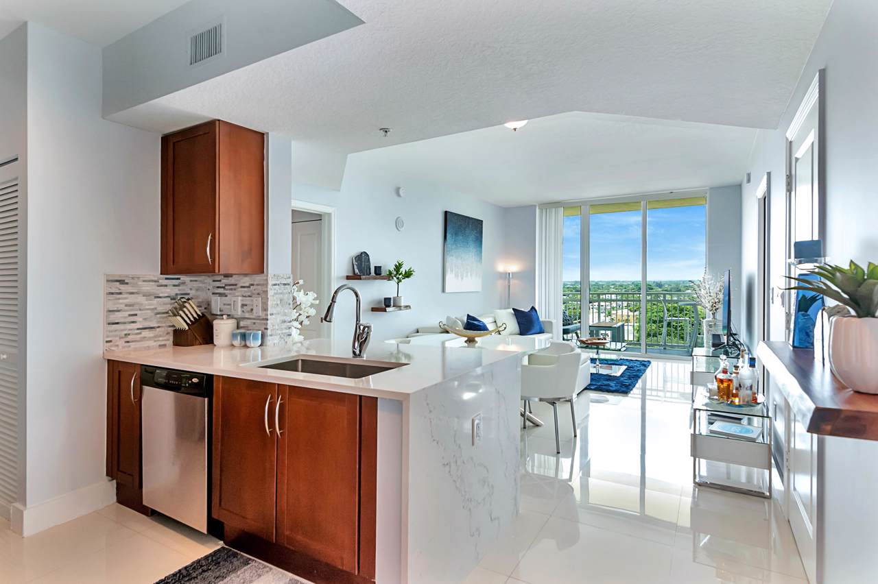 450 Federal Highway - Photo 1