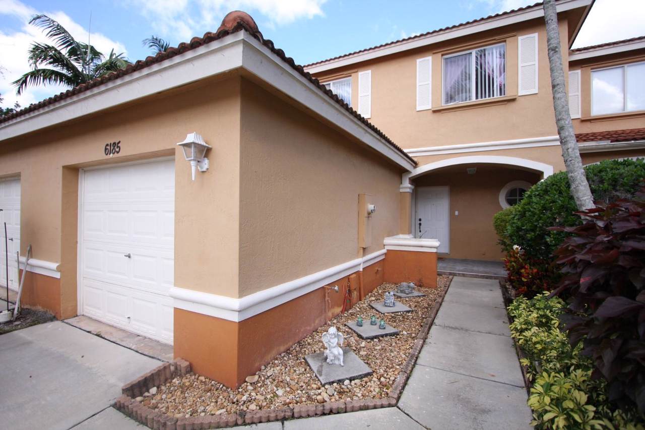 6185 Reynolds Street - Photo 1