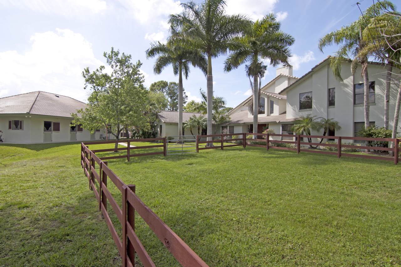 1633 Trotter Court - Photo 1