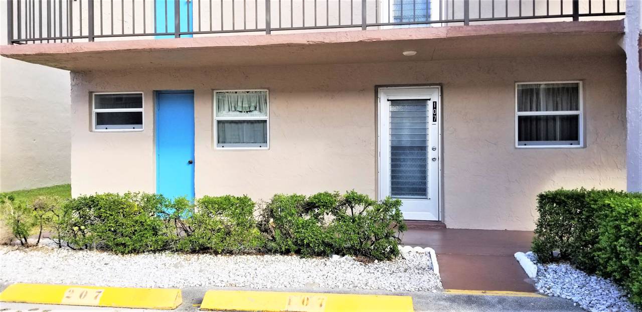 729 Lori Drive - Photo 1