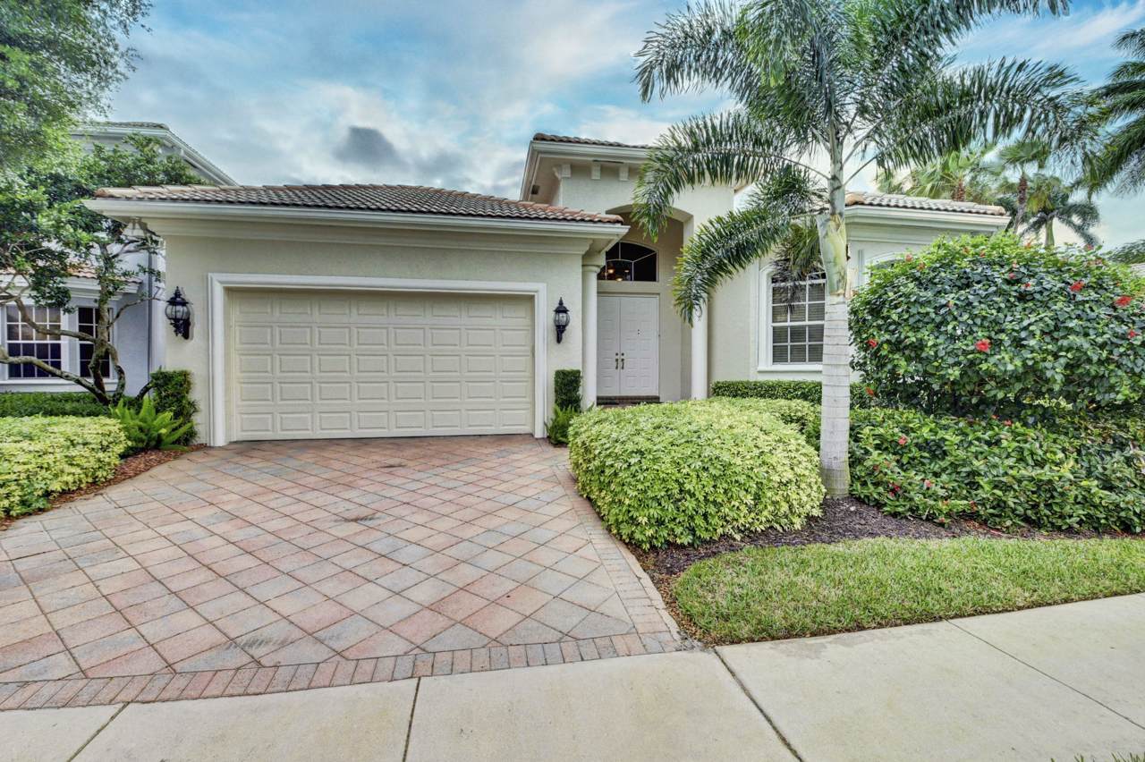 4077 Briarcliff Circle - Photo 1