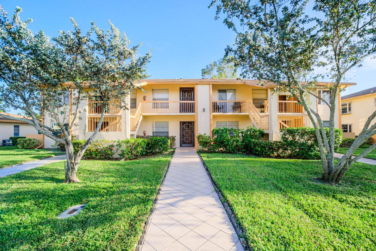 5820 Sugar Palm Court - Photo 1