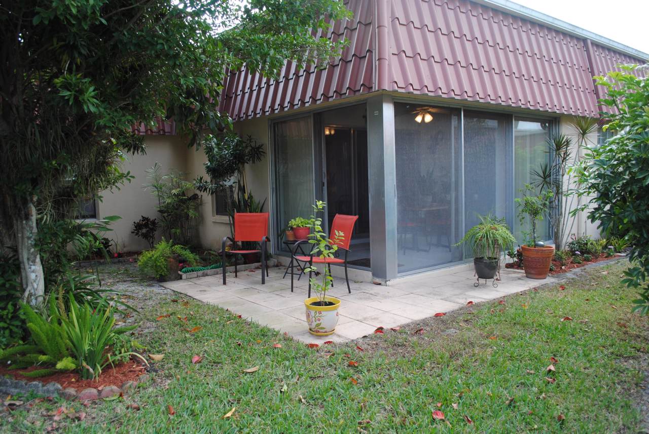 340 Cape Cod Circle - Photo 1