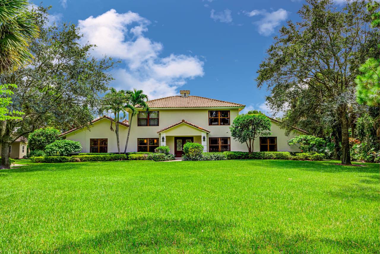 1030 Clydesdale Drive - Photo 1