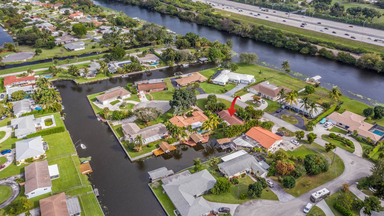 1109 Carambola Circle - Photo 1