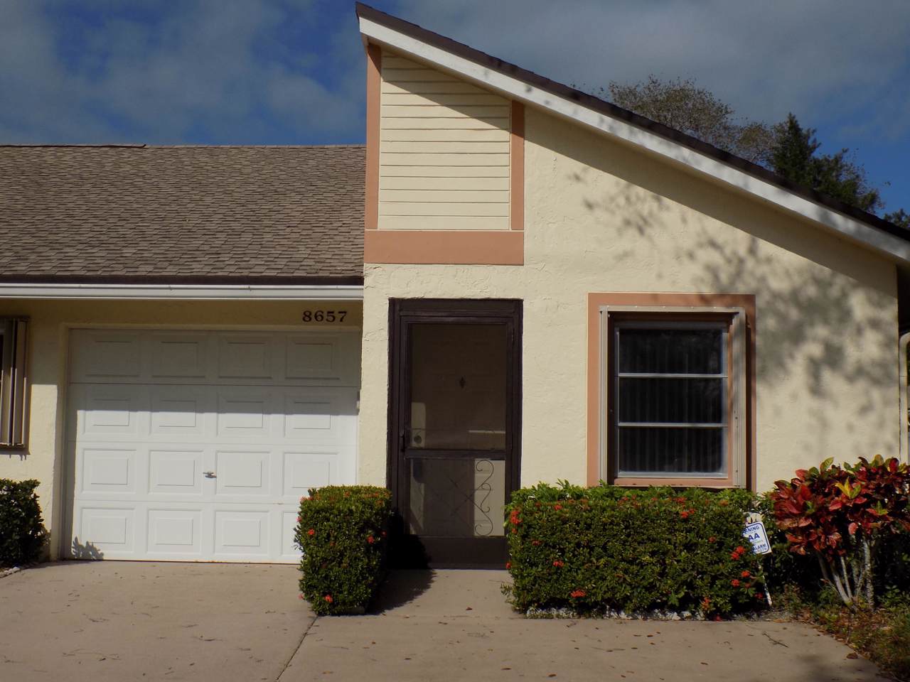 8657 Flamingo Drive - Photo 1