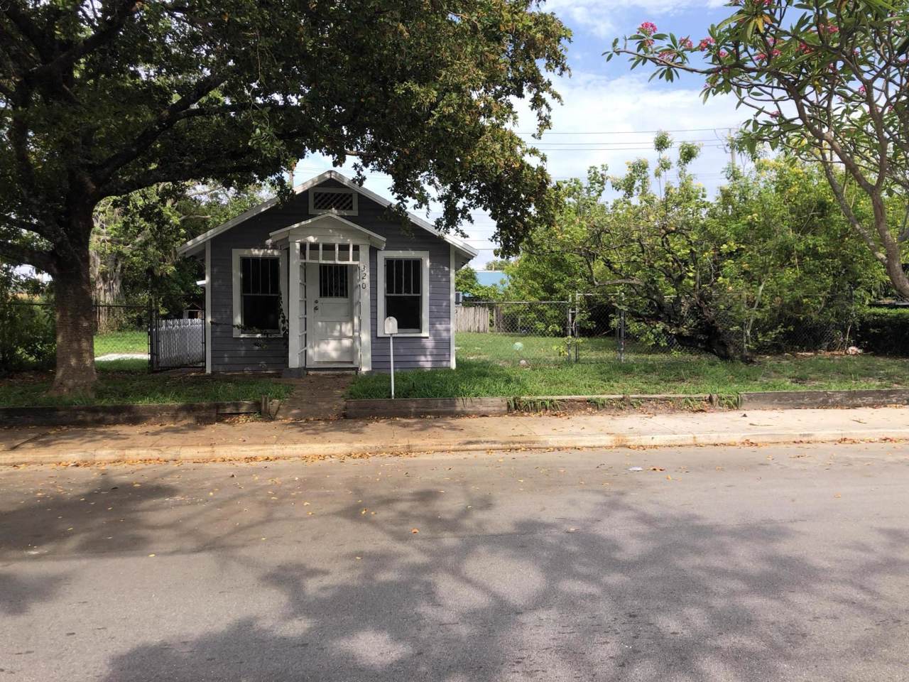 320 F Street - Photo 1