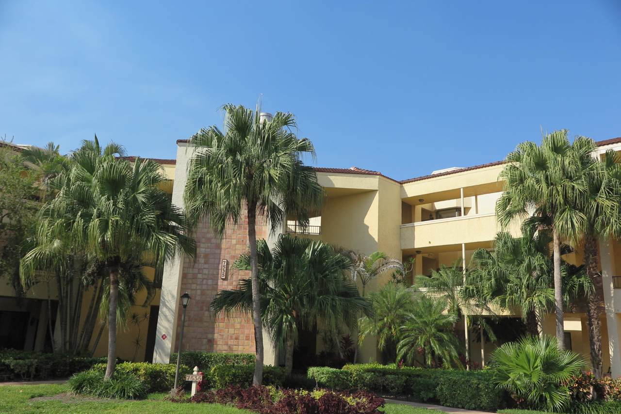 7535 La Paz Boulevard - Photo 1