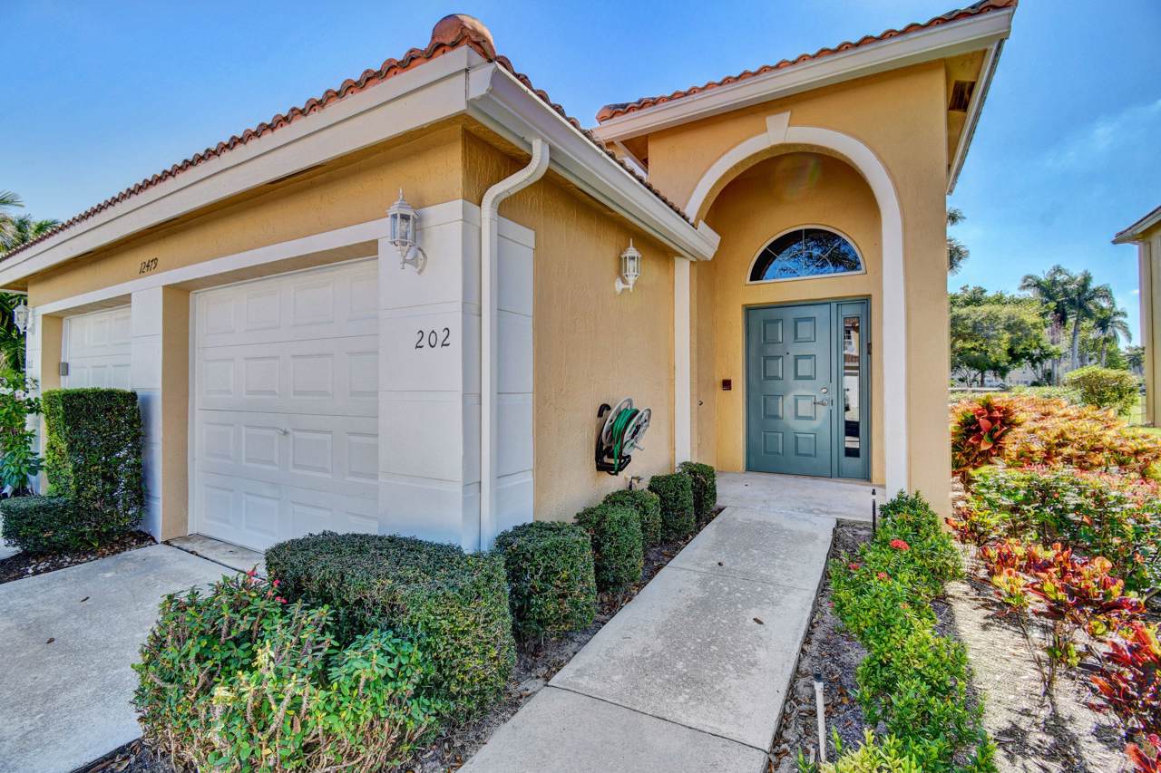 12479 Crystal Pointe Drive - Photo 1