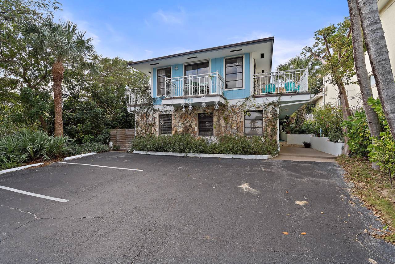 751 Ocean Drive - Photo 1 751 Ocean Drive - Photo 1