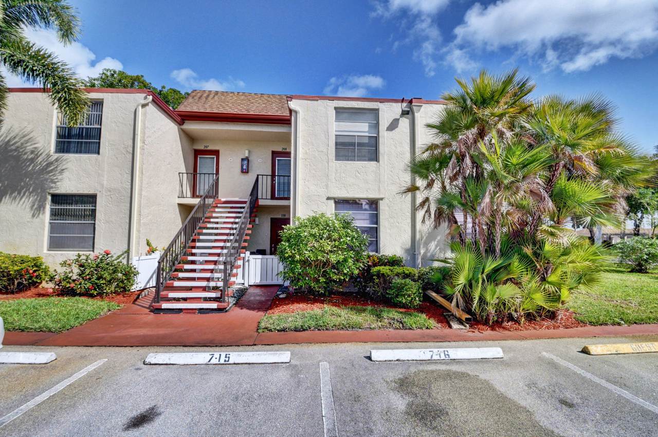 7 Willowbrook Lane - Photo 1