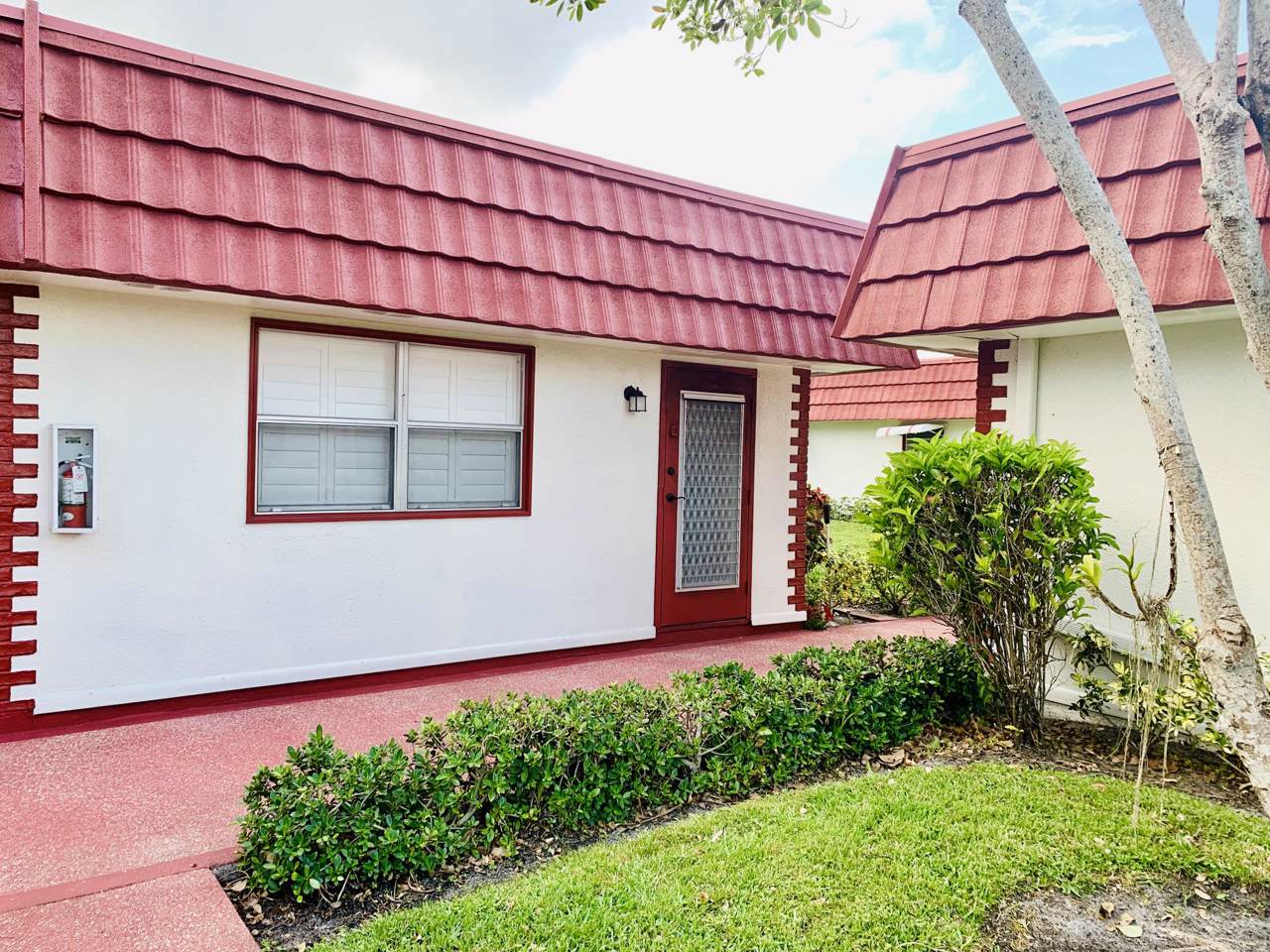 223 Waterford J - Photo 1