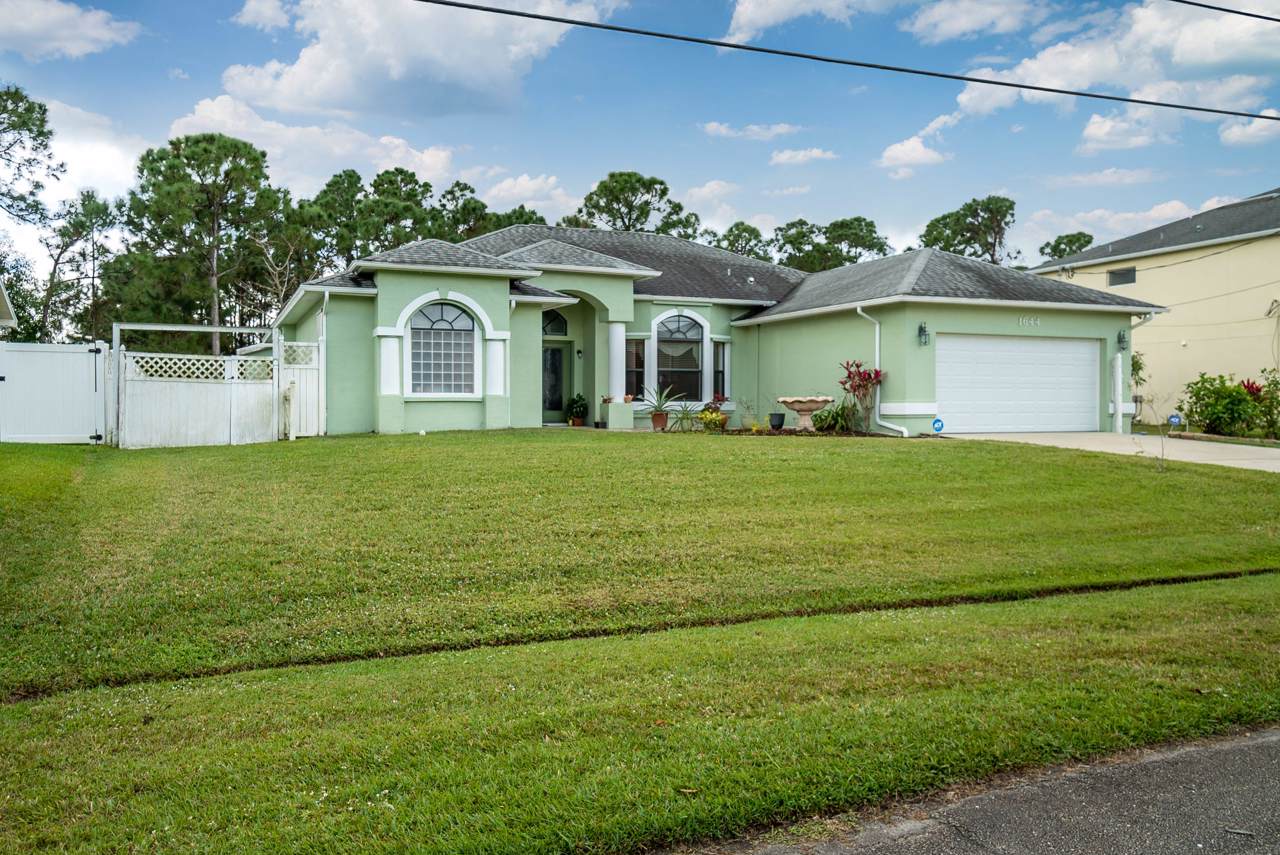 1644 Mullinax Avenue - Photo 1