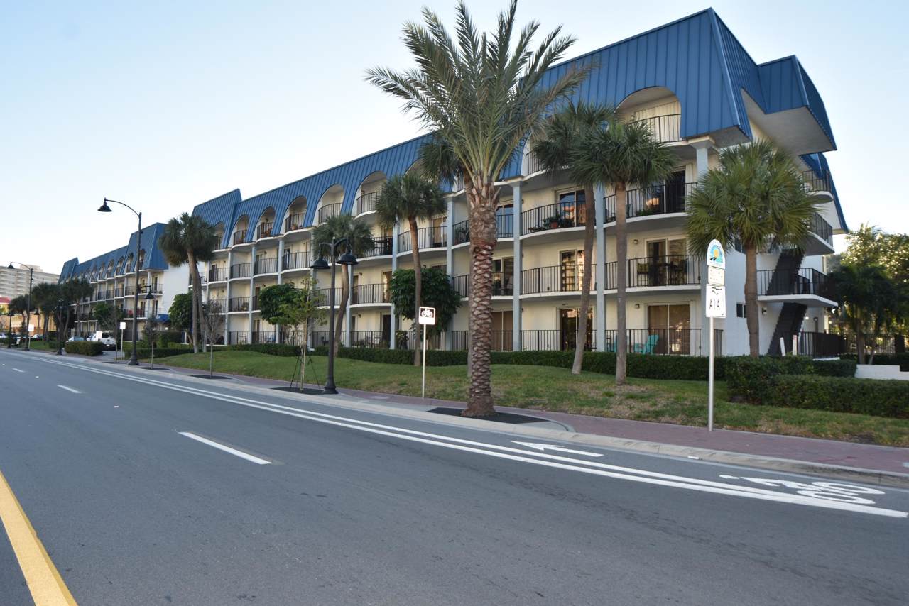 3909 Ocean Boulevard - Photo 1