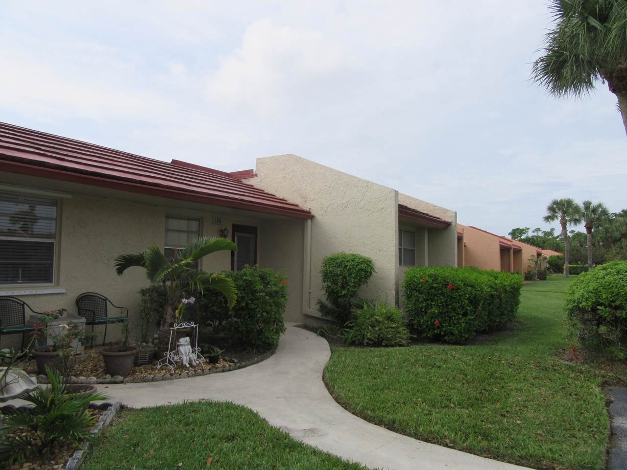 120 Lake Barbara Drive - Photo 1