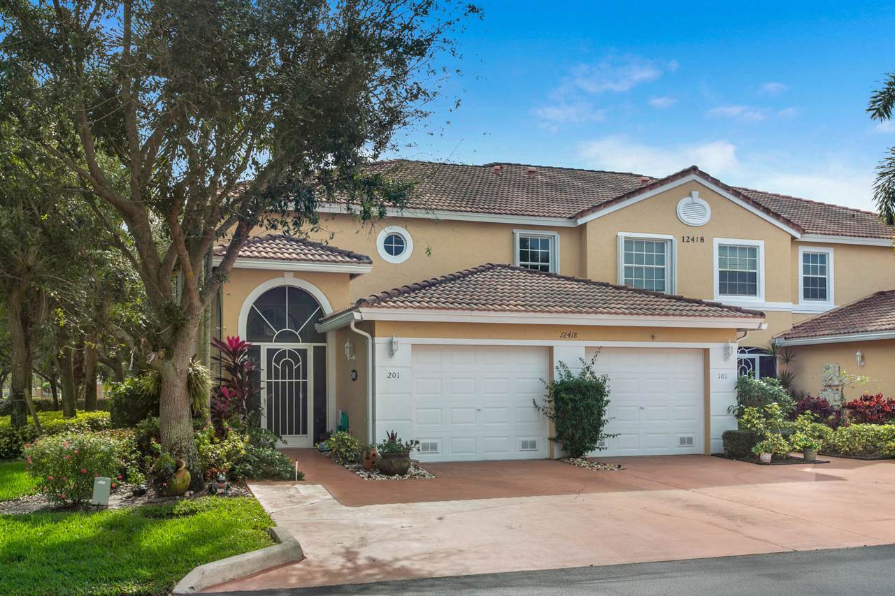 12418 Crystal Pointe Drive - Photo 1