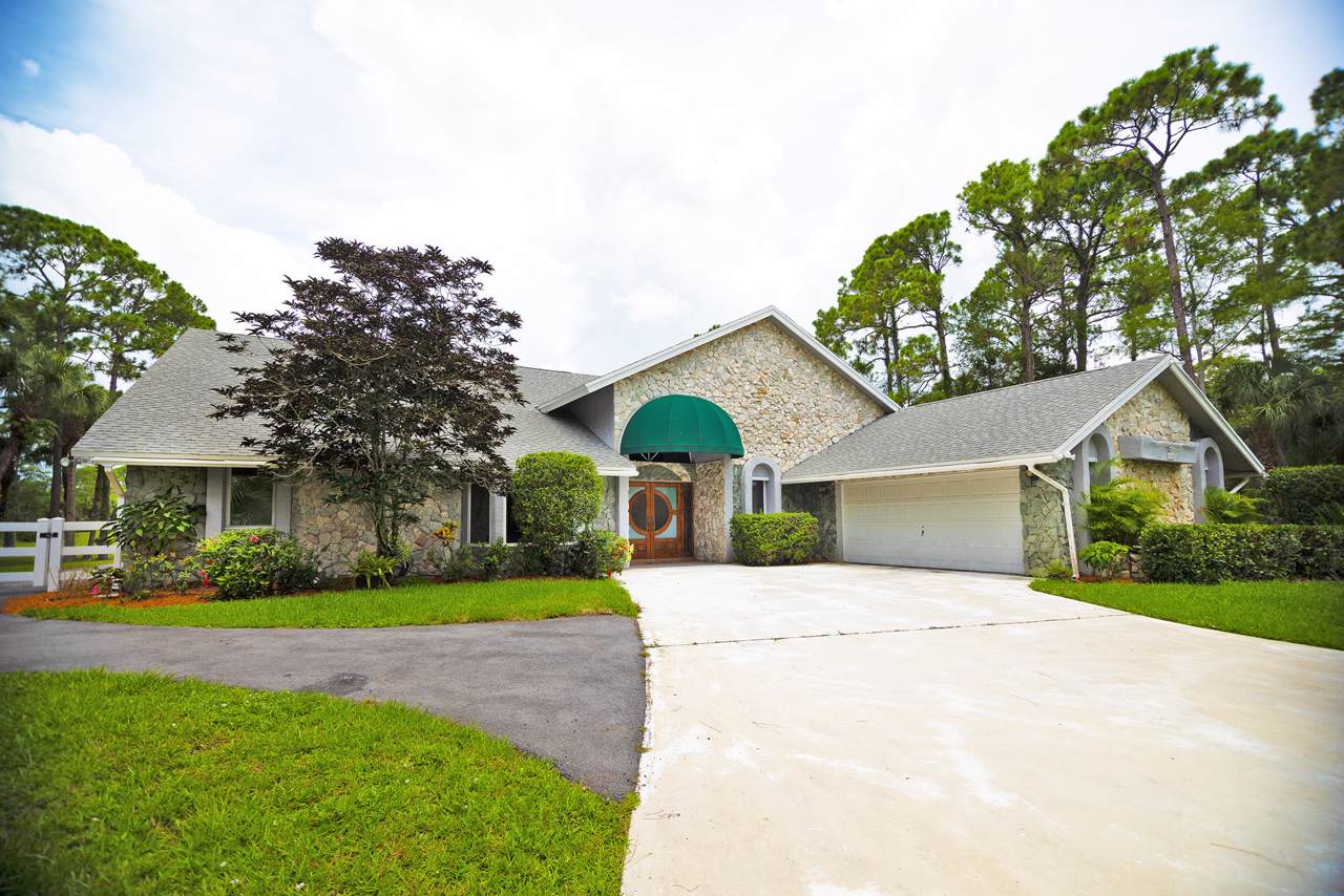 1153 Gallop Drive - Photo 1